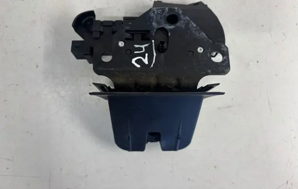 Audi A6 S6 C6 4F Tailgate/trunk/boot lock/catch/latch 8P4827505C