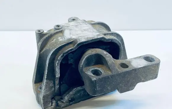 Volkswagen Golf Plus Engine mount bracket 1K0199262AS