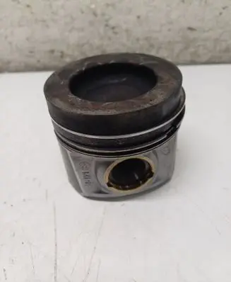 Audi A4 S4 B9 Piston 81L155 CNH