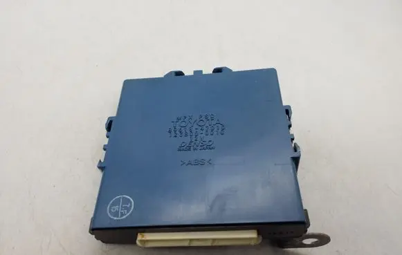 Toyota Prius (XW20) Engine control unit/module ECU 8961847010 1238000010