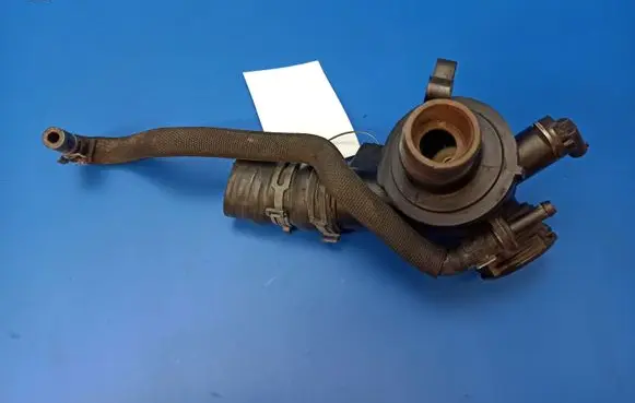 Mercedes-Benz E W212 Thermostat housing A6512000615