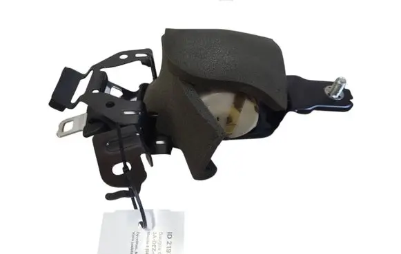 Mazda 6 Middle seatbelt (rear) T0296A