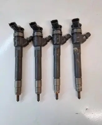 Fuel injectors set