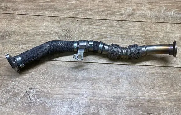 Mercedes-Benz E AMG W212 EGR valve line/pipe/hose A2761408408