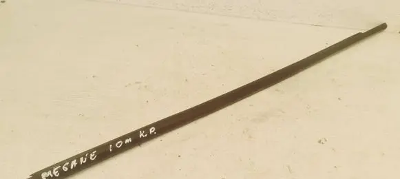 Renault Megane III Front door glass trim molding