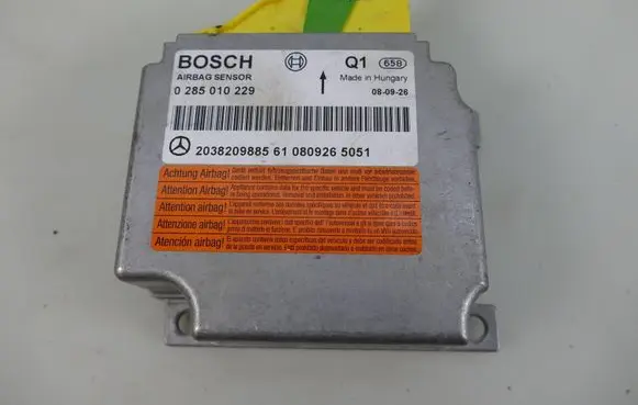 Mercedes-Benz CLK A209 C209 Airbag control unit/module 2038209885