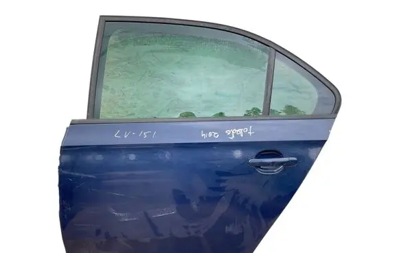 Seat Toledo IV (NH) Rear door 5JA 5JA833311