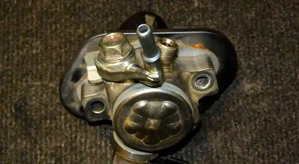 Lexus IS III XE30 Fuel injection high pressure pump 2322136020