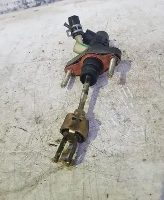 Toyota Corolla Verso AR10 Clutch slave cylinder 