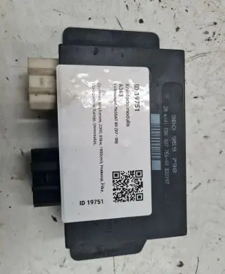 Volkswagen PASSAT B5 Comfort/convenience module 3B0959798