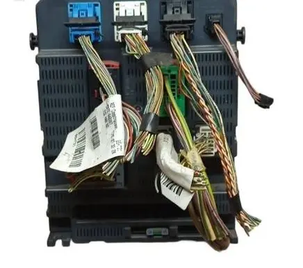 Peugeot 207 Fuse module 9663798480 2016252280807 1160944130907