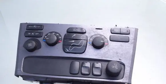Volvo S60 Climate control unit 8691876