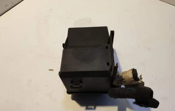 Opel Zafira A Fuse module 90560119