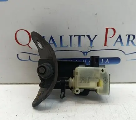 Mercedes-Benz CLS C219 Fuel tank cap lock A2518200197