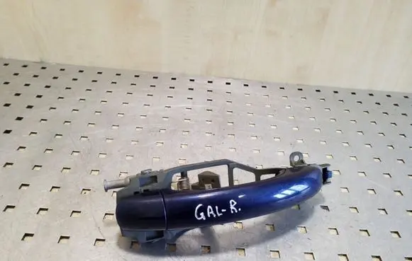 Volkswagen Touareg I Rear door exterior handle 7L0839886A