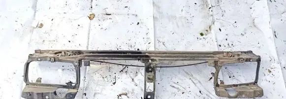 Renault Laguna I Radiator support slam panel