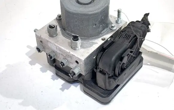 Nissan Micra K14 ABS Pump 476605FP0A