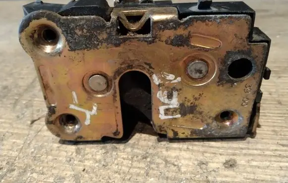 Renault Kangoo I Front door lock