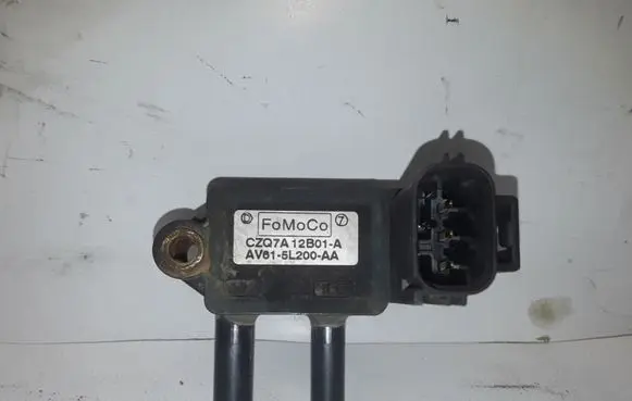 Ford Focus Exhaust gas pressure sensor AV615L200AA CZQ7A12B01A