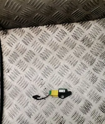 Volkswagen Tiguan Airbag deployment crash/impact sensor 23121606