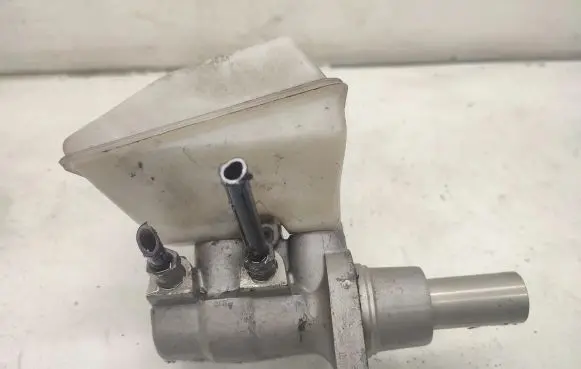 Citroen C4 Grand Picasso Master brake cylinder 9654002180 965400218001 03355815253