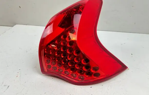 Peugeot 3008 I Rear/tail lights 9683460780