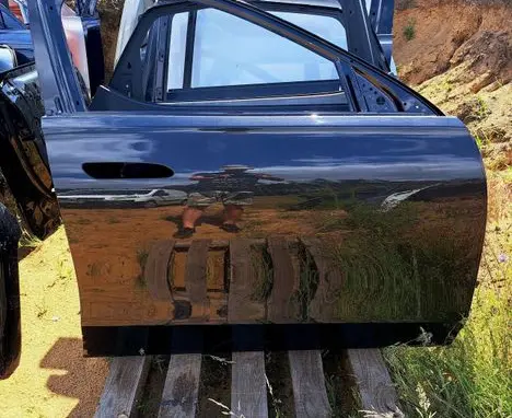 Mercedes-Benz S W223 Front door