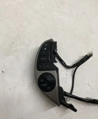 Toyota Prius (XW20) Steering wheel buttons/switches 