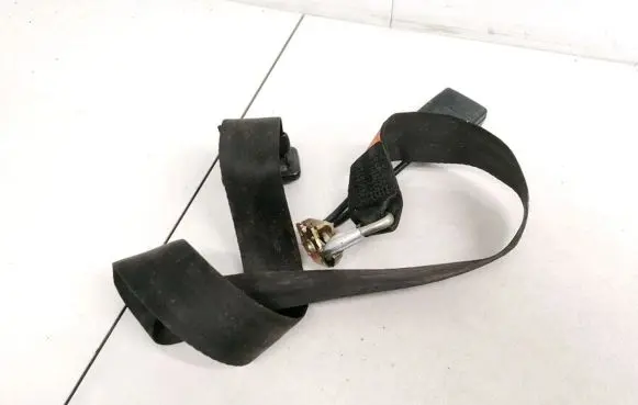 Volkswagen PASSAT B4 Middle seatbelt buckle (rear) 357857713D 00052148