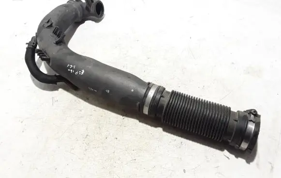 Renault Espace V (RFC) Air intake duct part 165766527R