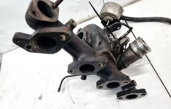 Hyundai Santa Fe Exhaust manifold 