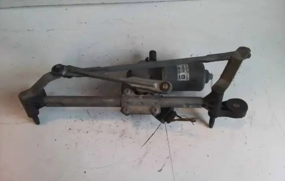 Opel Corsa D Front wiper linkage and motor 13182340 405.067 367546129