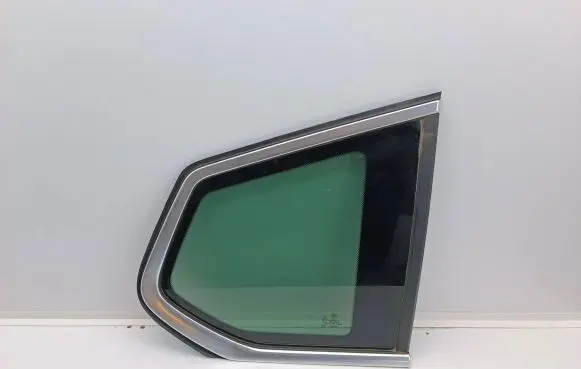 BMW X3 F25 Rear side window 7205646 3902447 10718717