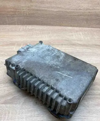 Chrysler Grand Voyager IV Engine control unit/module ECU P04748409AJ