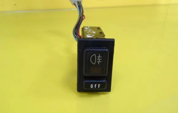 Fog light switch