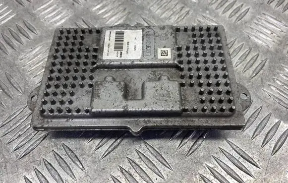 Ford Mondeo MK V LED ballast control module 90005487 L90005488