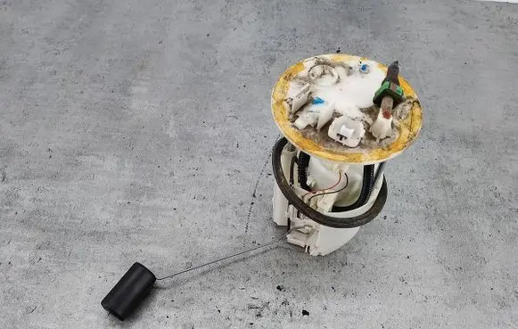 Mitsubishi Lancer VIII In-tank fuel pump 1760A166