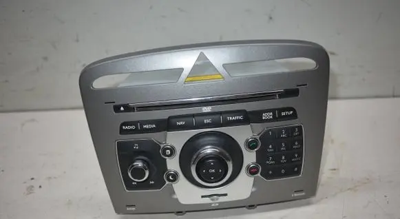 Peugeot 308 SW Radio/CD/DVD/GPS head unit 98016880XH