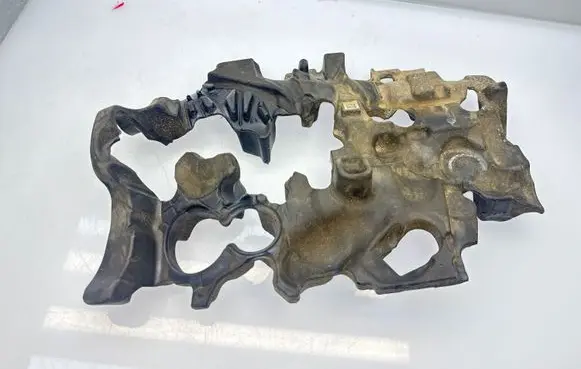 BMW 3 G20 G21 Heat shield in engine bay 1114