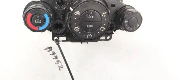 Ford Fiesta Climate control unit 8A6119980AE 8A61-19980-AE