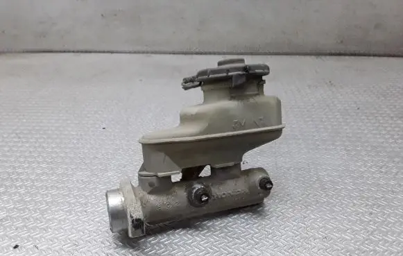 Honda Accord Master brake cylinder