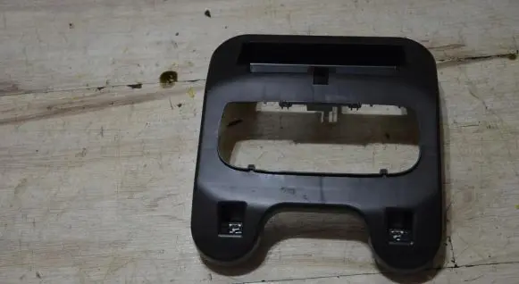 Renault Captur Other interior part 739823397R