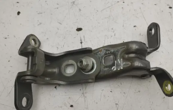 Front door hinge set