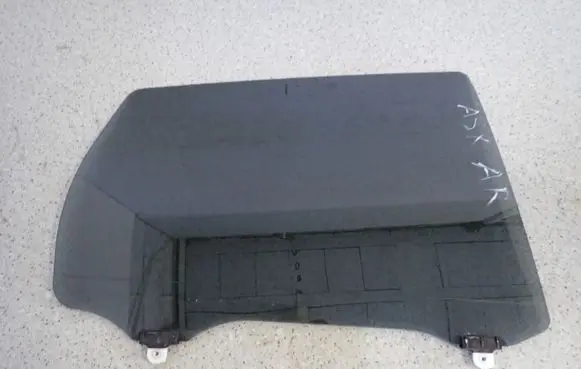 Mitsubishi ASX Sliding door window/glass 