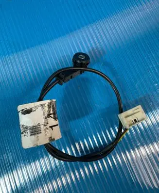 Mercedes-Benz ML W164 AUX in-socket connector A1645406507