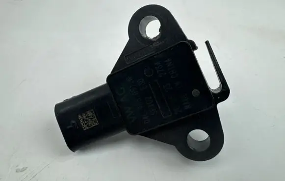Audi A3 8Y Air pressure sensor 04E906051