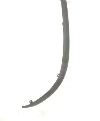 Front bumper lip