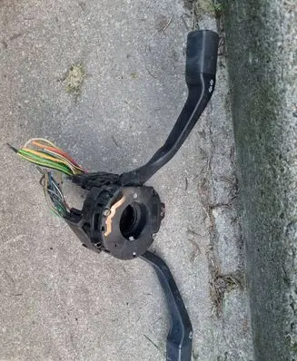 Volkswagen PASSAT B3 Indicator stalk