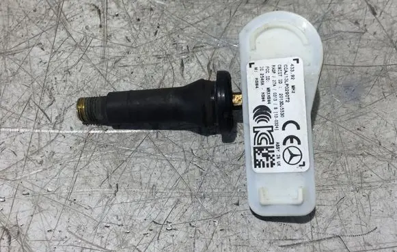 Mercedes-Benz Vito Viano W639 Tire pressure sensor CCAJ13LP0290T2 2013DJ5530 A4479051704Q01