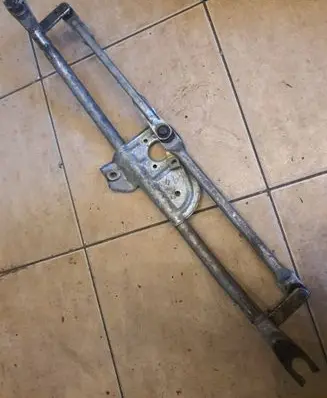 Audi A6 S6 C5 4B Front wiper linkage and motor 8D1955326 8D1955325